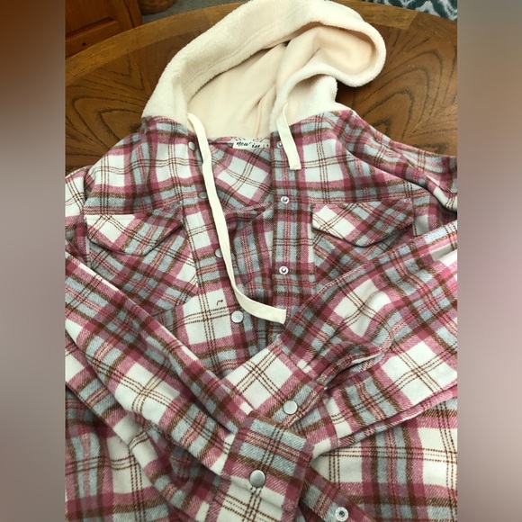Women’s Flannel Top *NWOT* Could be considered Shacket🍃 - Picture 1 of 6